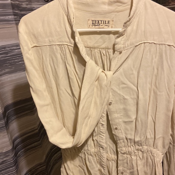 Women’s long sleeve top size extra small - Picture 5 of 6